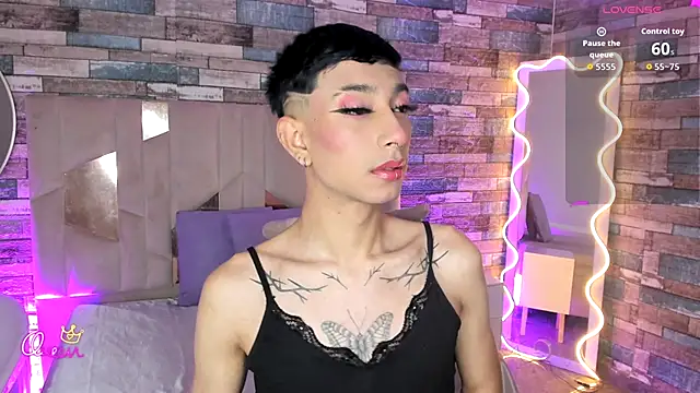 CYRUS TAY online show from 06/11/26, 12:13