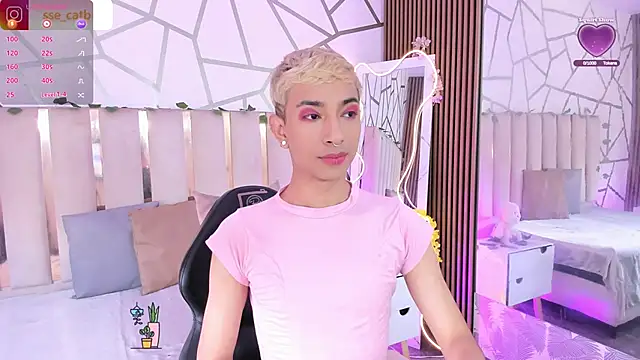 CYRUS TAY online show from 05/06/26, 04:11