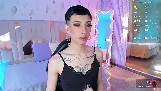 CYRUS TAY online show from 06/20/26, 08:03