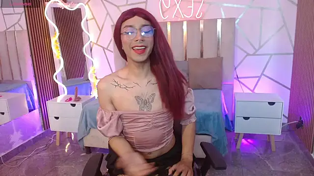 CYRUS TAY online show from 11/26/25, 05:24