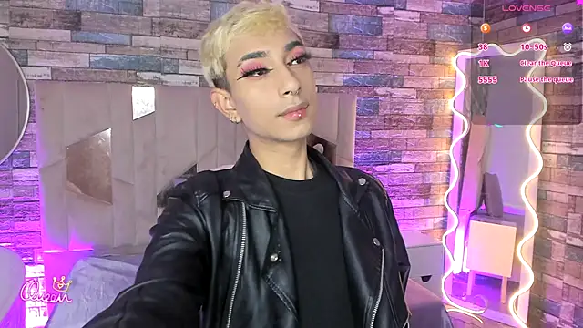 CYRUS TAY online show from 06/07/26, 12:32
