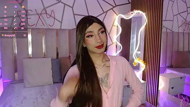 CYRUS TAY online show from 03/09/26, 12:30