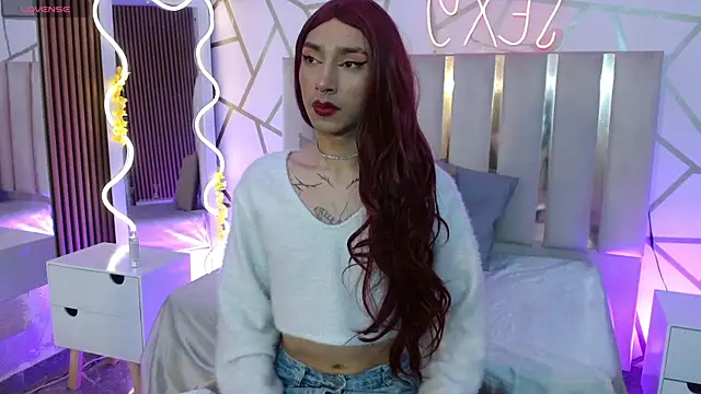 CYRUS TAY online show from 12/15/25, 12:22