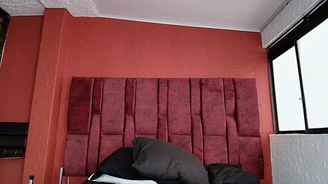 LilithVibe  online show from 12/15/25, 01:50