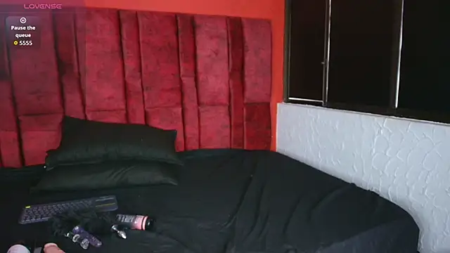 LilithVibe  online show from 02/18/26, 06:37