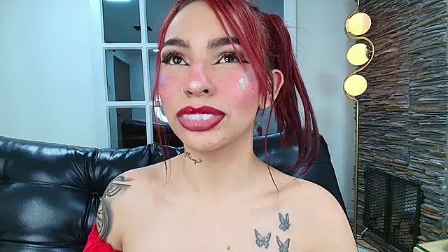 Snapshot of miss___abigail chatting on 10/11/25, 02:45 miss abigail online show from 10/11/25, 02:45