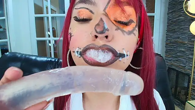 miss   abigail online show from 11/01/25, 02:40