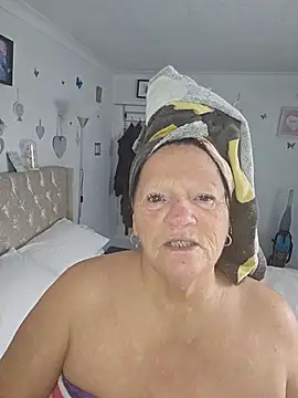 Angeldelightt online show from 11/22/25, 01:43