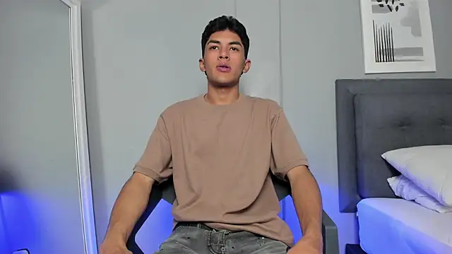 Tylerffoxx online show from 11/13/25, 08:35