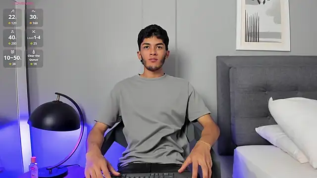 Snapshot of Tylerffoxx chatting on 02/19/26, 08:06 Tylerffoxx online show from 02/19/26, 08:06