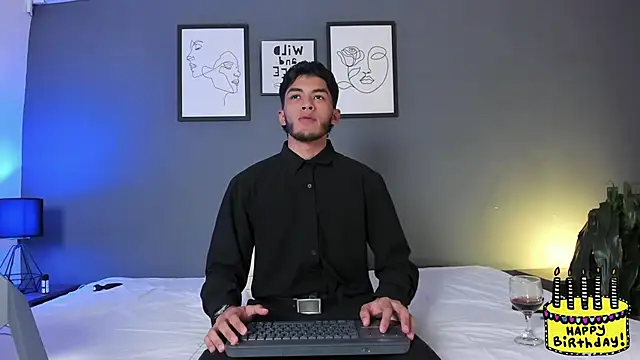 Tylerffoxx online show from 04/22/26, 08:59