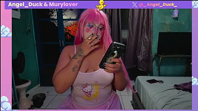 Snapshot of Angel_Duck chatting on 07/15/26, 10:06 Angel Duck online show from 07/15/26, 10:06