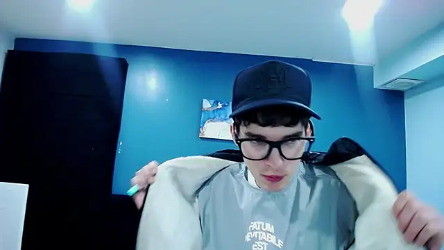 Jheampiiero online show from 10/25/25, 01:12