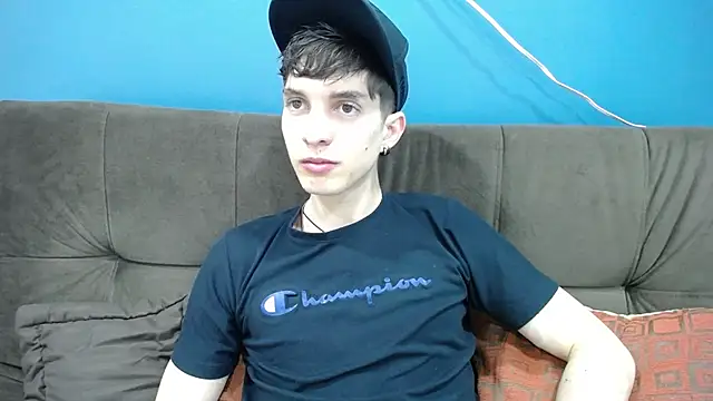 Jheampiiero online show from 11/22/25, 01:43