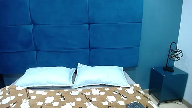 Jheampiiero online show from 09/18/25, 01:14