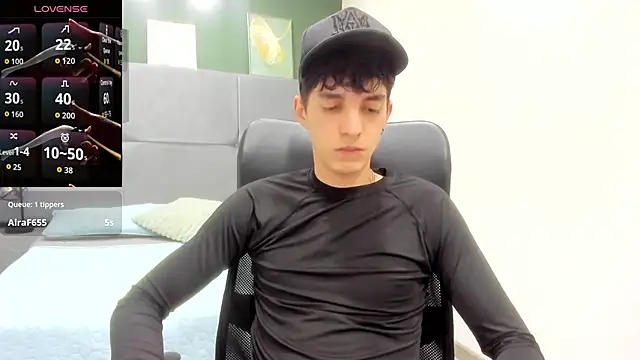 Jheampiiero online show from 03/28/26, 11:06