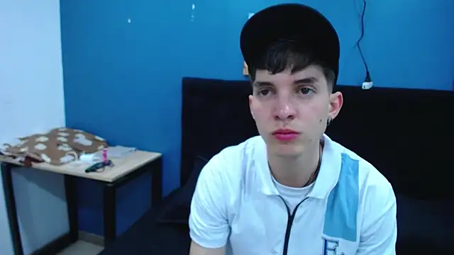 Jheampiiero online show from 11/10/25, 02:44