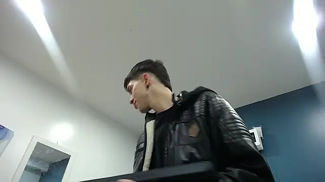 Jheampiiero online show from 11/25/25, 12:38