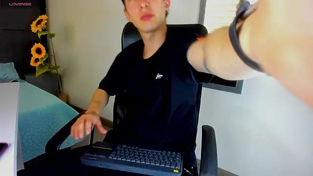 Jheampiiero online show from 03/31/26, 08:33