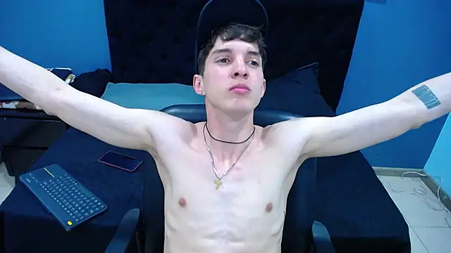 Jheampiiero online show from 10/30/25, 02:14