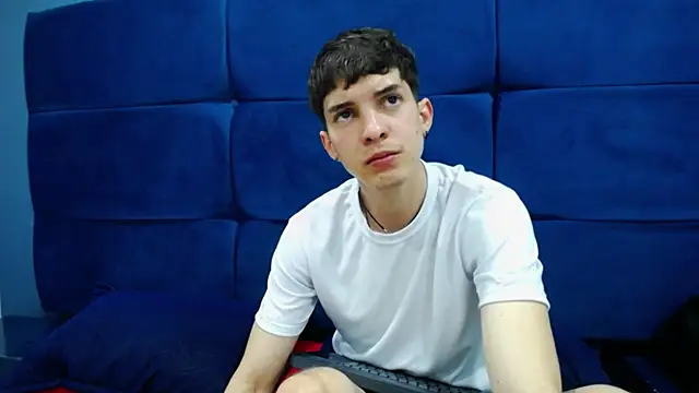 Jheampiiero online show from 10/12/25, 01:45