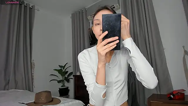 Amy Loveme online show from 12/02/25, 11:06