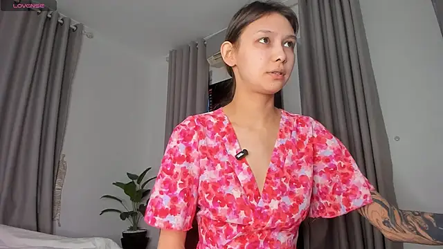 Amy Loveme online show from 11/26/25, 11:05