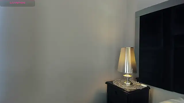 CarolineLee  online show from 03/12/26, 10:36