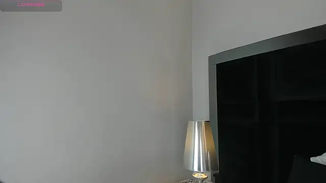 CarolineLee  online show from 02/28/26, 10:42