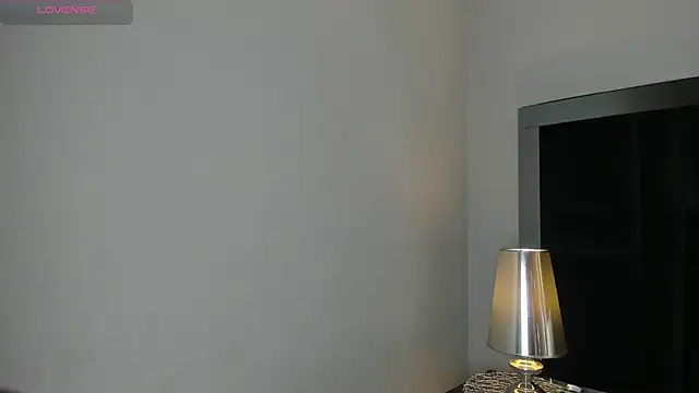 CarolineLee  online show from 02/21/26, 10:34