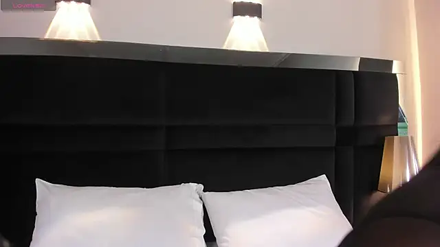 Snapshot of CarolineLee_ chatting on 04/29/26, 10:38 CarolineLee online show from 04/29/26, 10:38