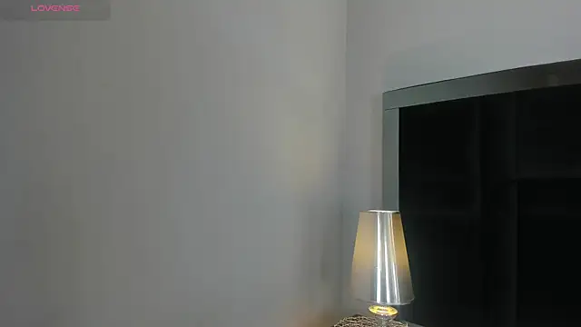 CarolineLee  online show from 03/26/26, 10:40