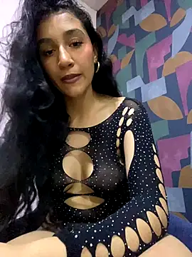 ValentiinaCruz online show from 11/10/25, 10:37