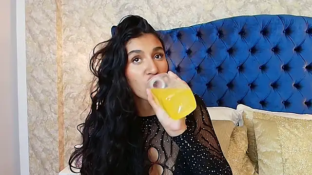 ValentiinaCruz online show from 11/22/25, 08:51