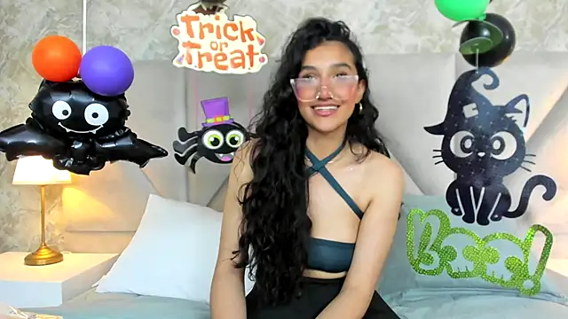 ValentiinaCruz online show from 10/06/25, 07:14