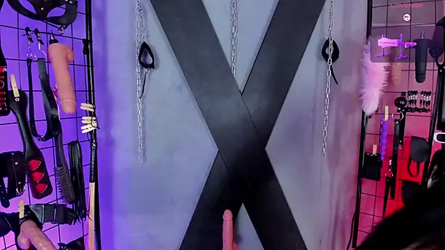 VictoryaLiah BDSM online show from 11/04/25, 11:03