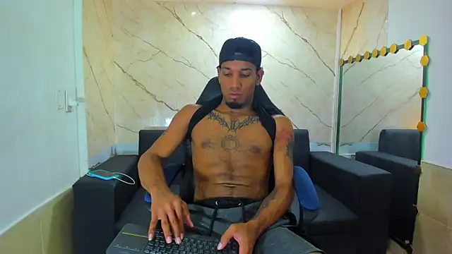 DIEGO WICKED online show from 09/21/25, 07:52