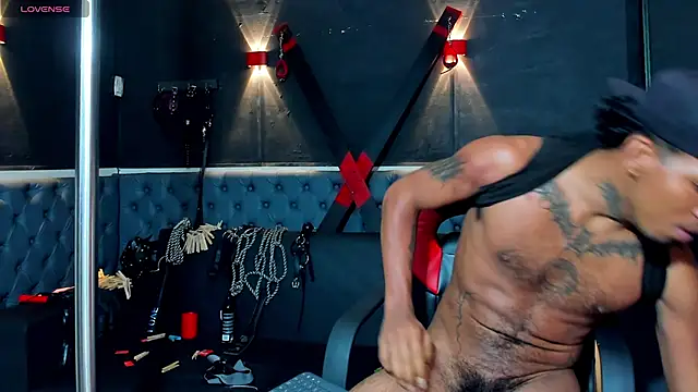 DIEGO WICKED online show from 11/26/25, 01:22