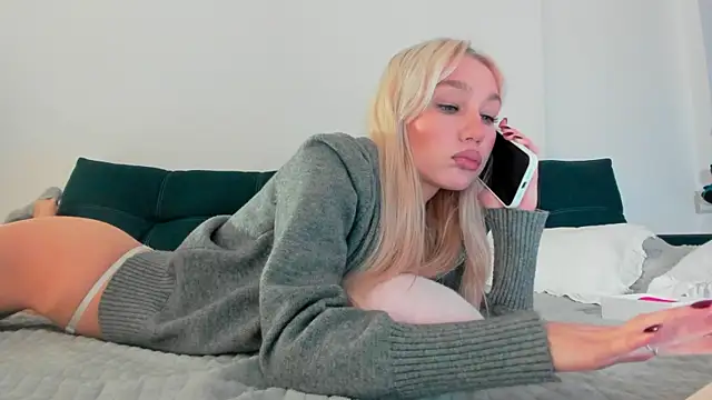 cuteleraay online show from 09/20/25, 08:25