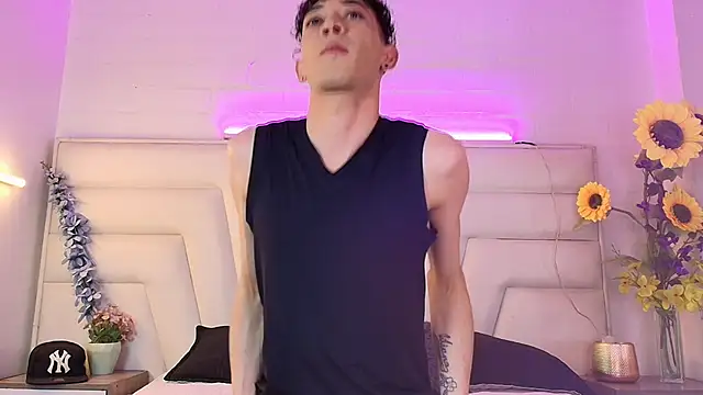 Ashton Myers online show from 10/29/25, 07:46