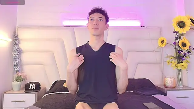 Ashton Myers online show from 11/06/25, 08:46