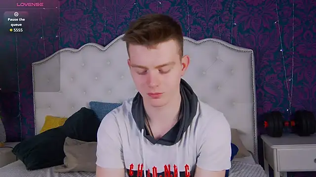 Happydeimos online show from 04/18/26, 09:37