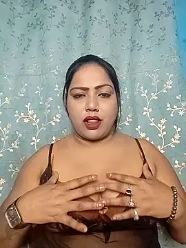 hornypriya696 online show from 11/01/25, 06:46