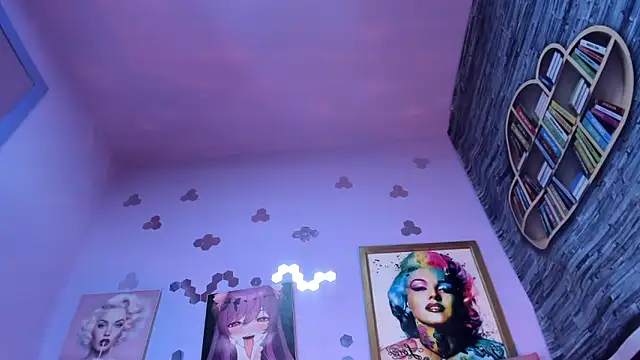 Megan Luxe online show from 12/20/25, 08:33