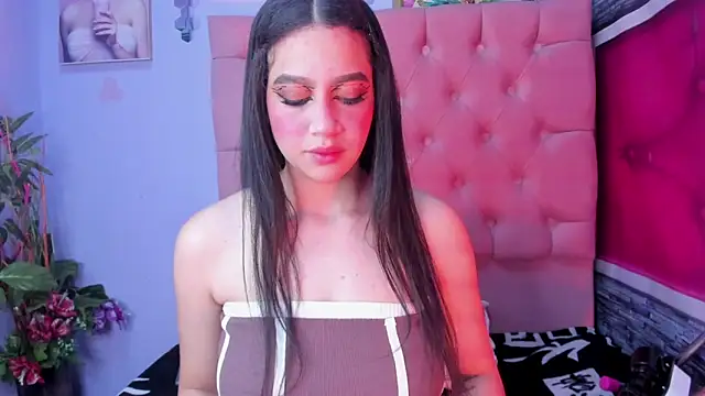 Megan Luxe online show from 11/16/25, 06:18