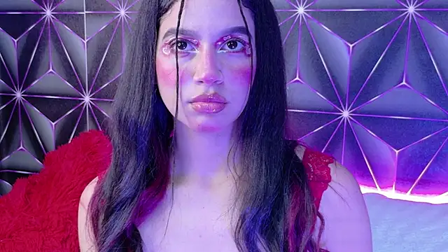 Megan Luxe online show from 10/04/25, 04:47