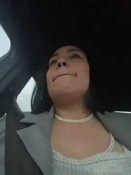 caroline  muller online show from 10/10/25, 10:38