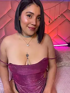 Snapshot of caroline__muller chatting on 06/11/26, 12:02 caroline muller online show from 06/11/26, 12:02