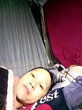 Snapshot of MaiHoa69 chatting on 11/19/25, 06:41 MaiHoa69 online show from 11/19/25, 06:41