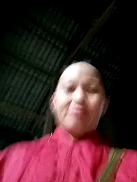 Snapshot of MaiHoa69 chatting on 10/22/25, 12:26 MaiHoa69 online show from 10/22/25, 12:26